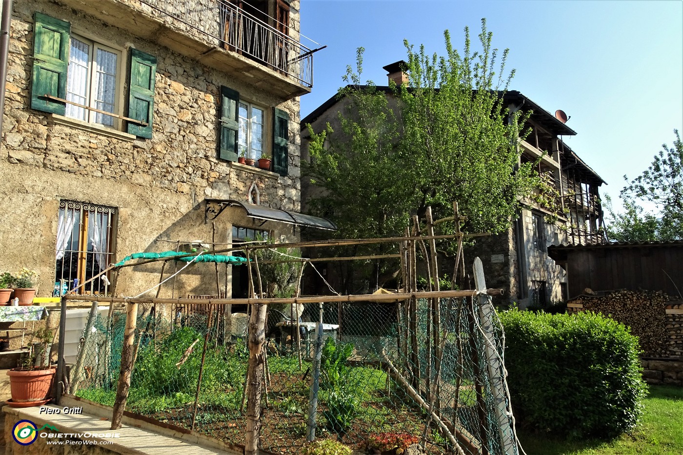 25 Alcune case di Padronecco.JPG